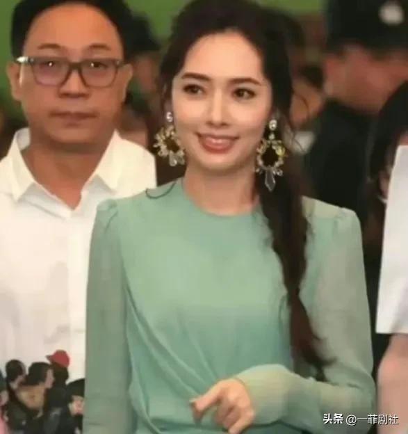 国外明星吃瓜爆料事件,揭秘吃瓜爆料背后的真相