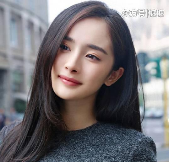 看女明星网红,女明星网红的时尚穿搭解析