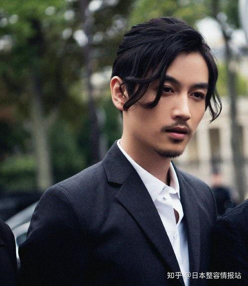 长发男生明星网红,揭秘长发男生明星网红的时尚风采