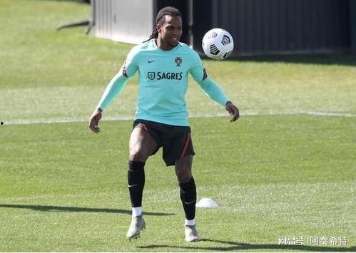 狼队贝壳哥吃瓜爆料,揭秘娱乐圈那些不为人知的幕后故事