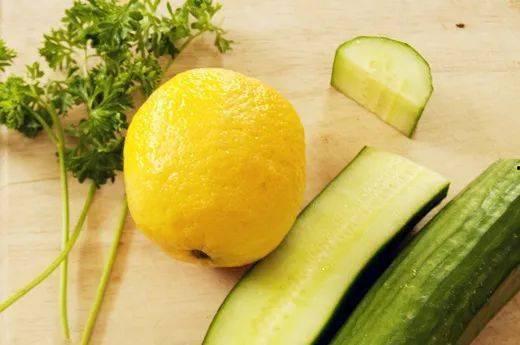 吃二甲双瓜怎么会黑便呀,揭秘药物副作用与肠道反应”